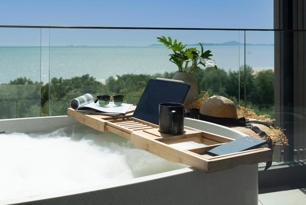 Bayphere Hotel Pattaya Ban Nong Hin  ภายนอก รูปภาพ