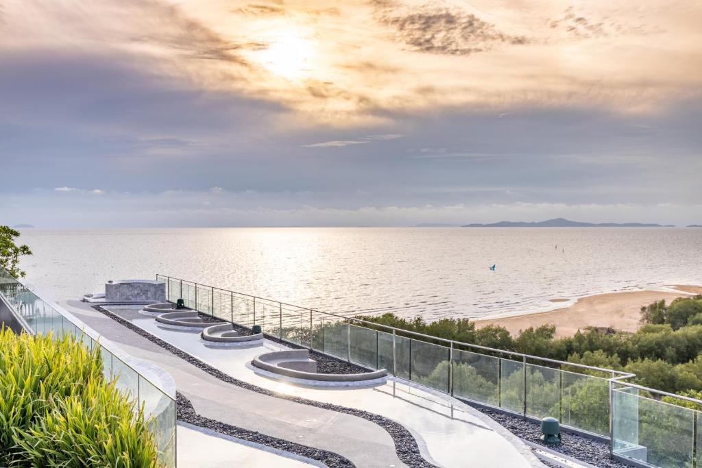 Bayphere Hotel Pattaya Ban Nong Hin  ภายนอก รูปภาพ